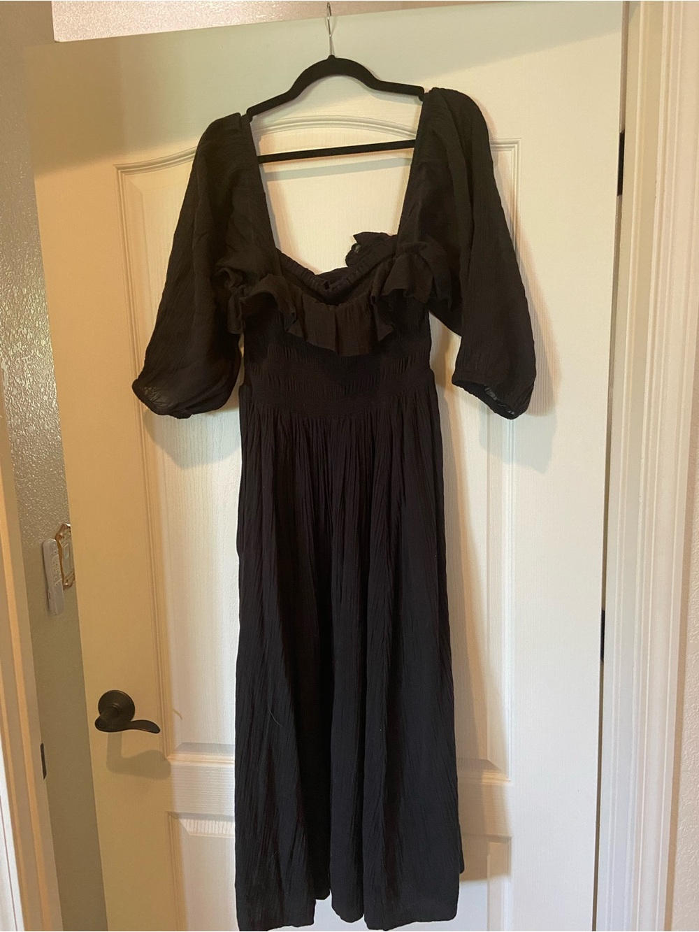 Free People Black Midi Puff Sleeve Smocked Dress - Picture 12 of 13